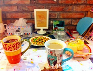 万爱情侣主题酒店