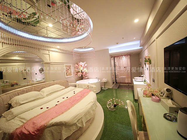 华南广场店-热恋威尼斯 2121-2