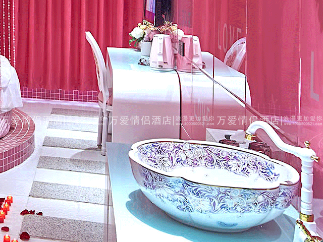 鼓楼大悦城-红粉佳人 205-5