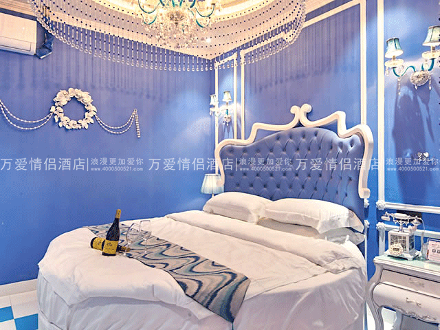 鼓楼大悦城-月光女神 209-3