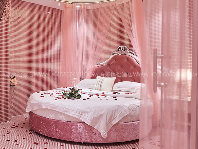 万爱情侣酒店_预定房间_水晶之恋 428