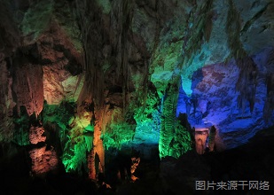 万爱情侣主题酒店